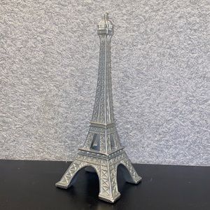 Silver Eiffel Tower - Home Decor